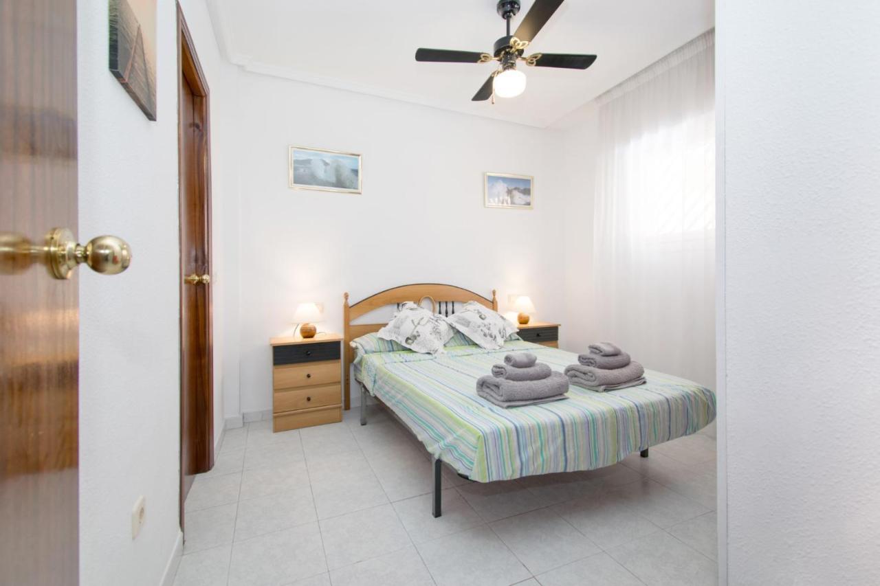 016 Happiness Apartment - Alicante Holiday Torrevieja Exteriör bild