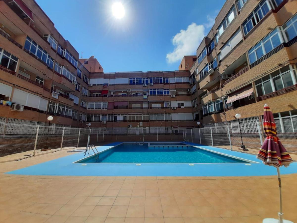 016 Happiness Apartment - Alicante Holiday Torrevieja Exteriör bild