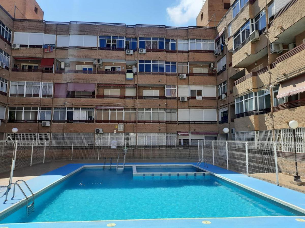 016 Happiness Apartment - Alicante Holiday Torrevieja Exteriör bild