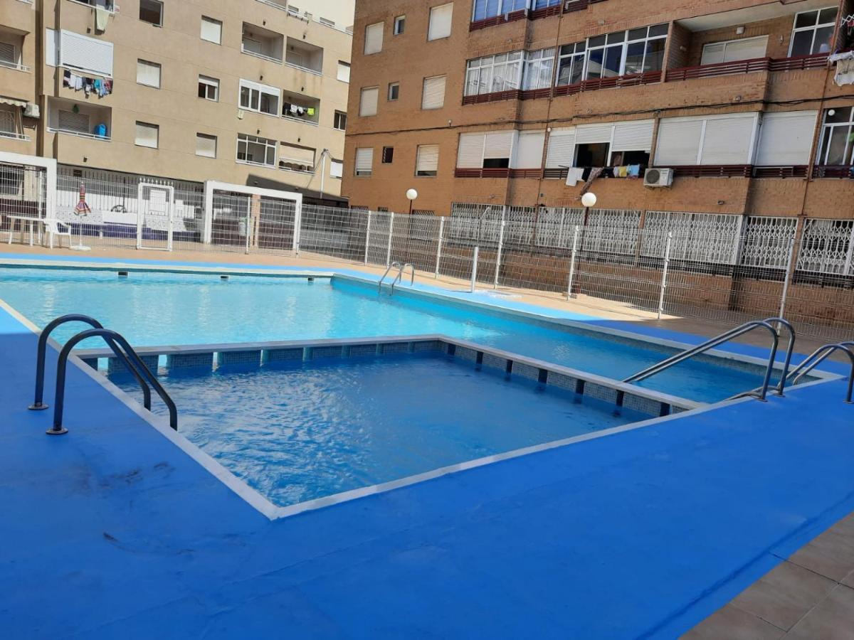 016 Happiness Apartment - Alicante Holiday Torrevieja Exteriör bild