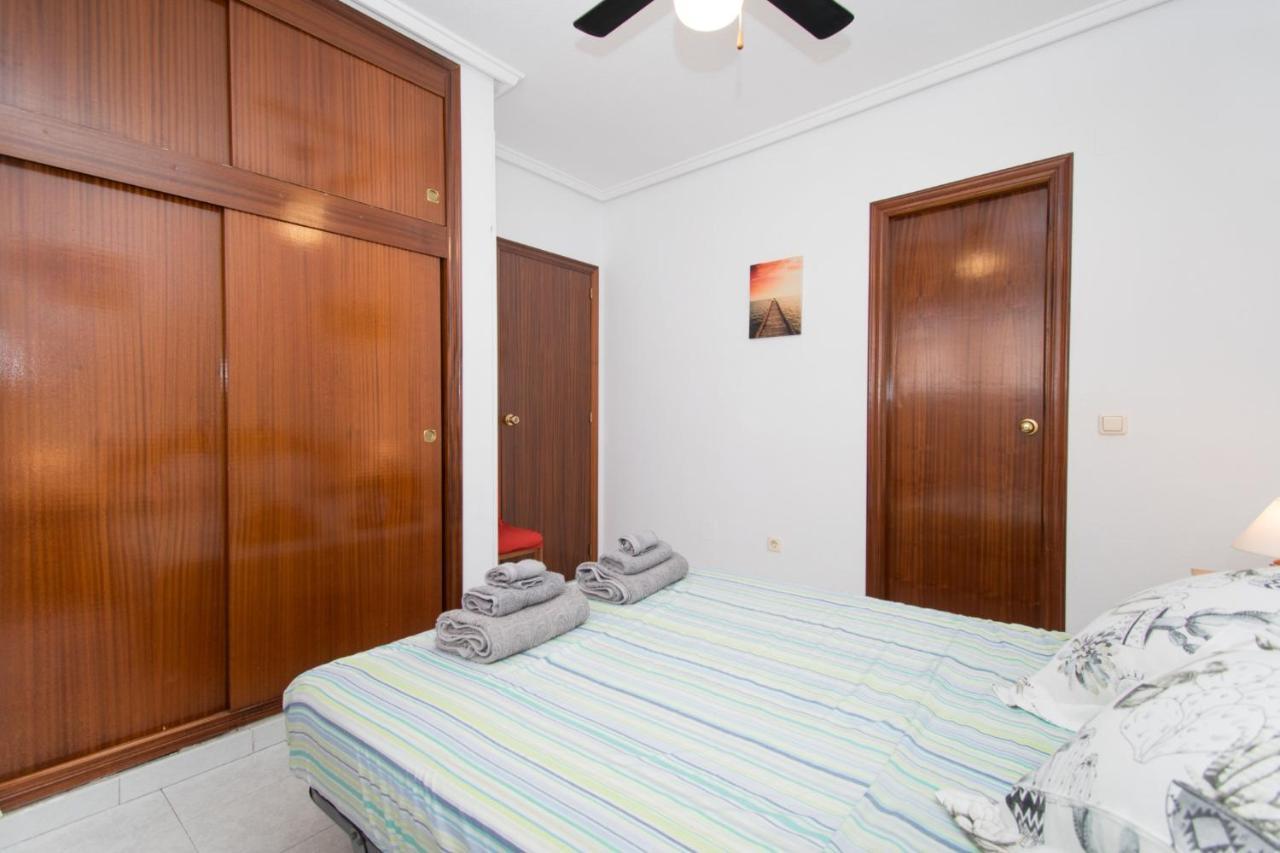 016 Happiness Apartment - Alicante Holiday Torrevieja Exteriör bild
